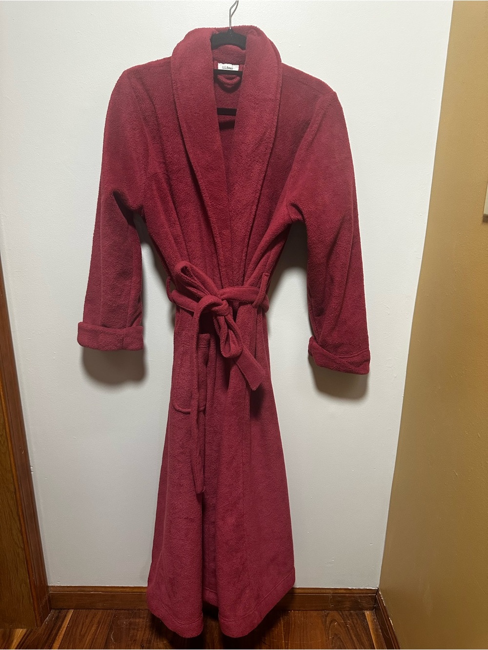 LL Bean Plush Burgandy Bath Robe with Shawl Collar Large Petite